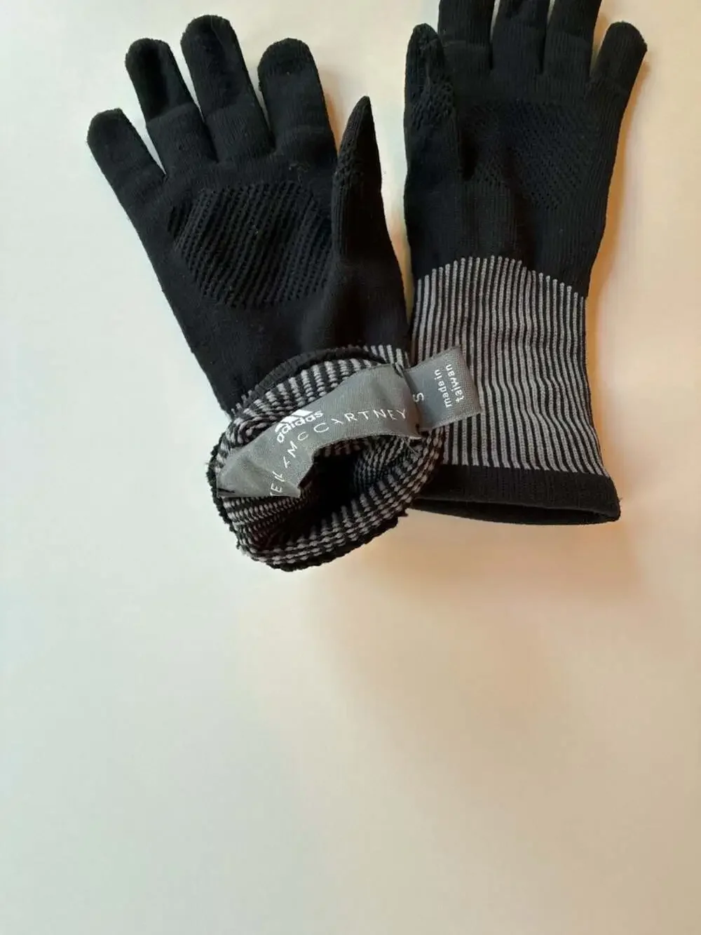 Adidas by Stella McCartney Black Running Gloves with Long Ribbed Cuffs
